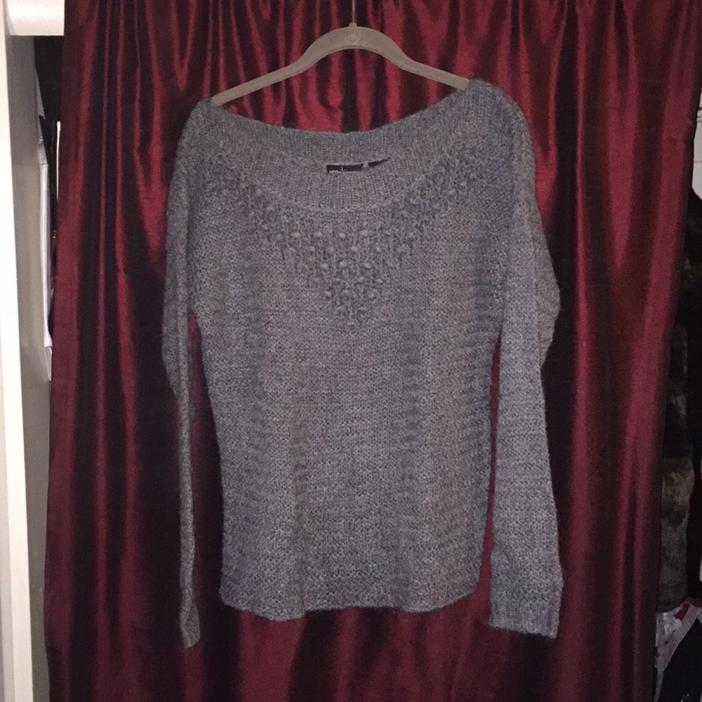 Victoria’s Secret gray knit sweater S